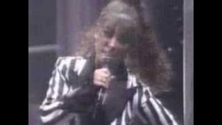 Paula Abdul - Straight Up - Under my spell Tour Japan (02/11