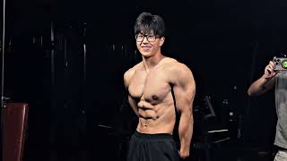 毫無殺傷力的臉#健身 #反差 #健身造型 #精神氮泵
