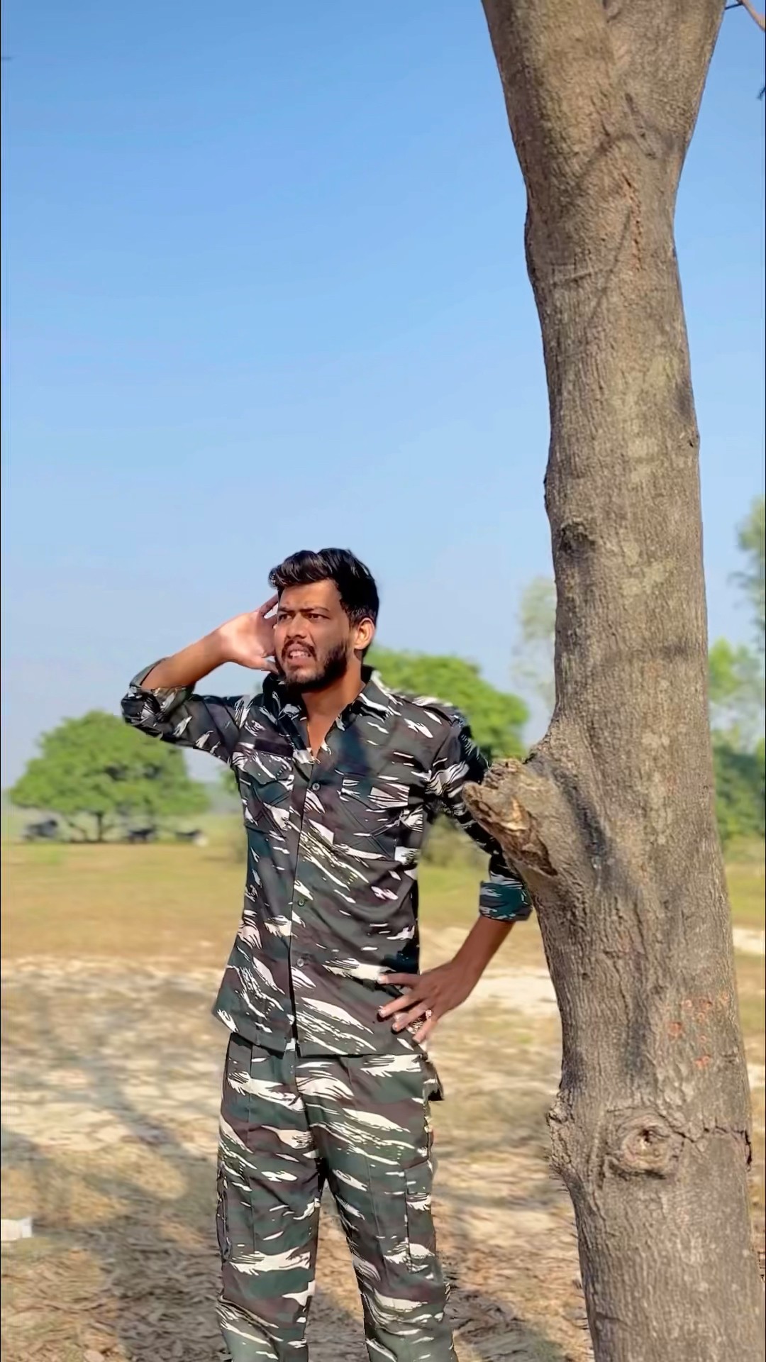 भुक्कड़ ने खायी जलेबी ?? #foryou #army #indianarmy #shortfeed #shortsfeed #funny #comedy #shorts