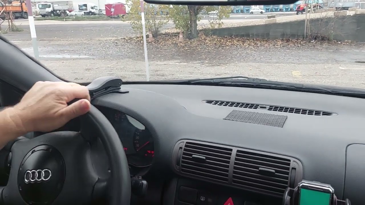 #Balra #előre #merőleges (90°-os parkolás) #várakozási #feladat #végrehajtása, #majd #kiállítás.