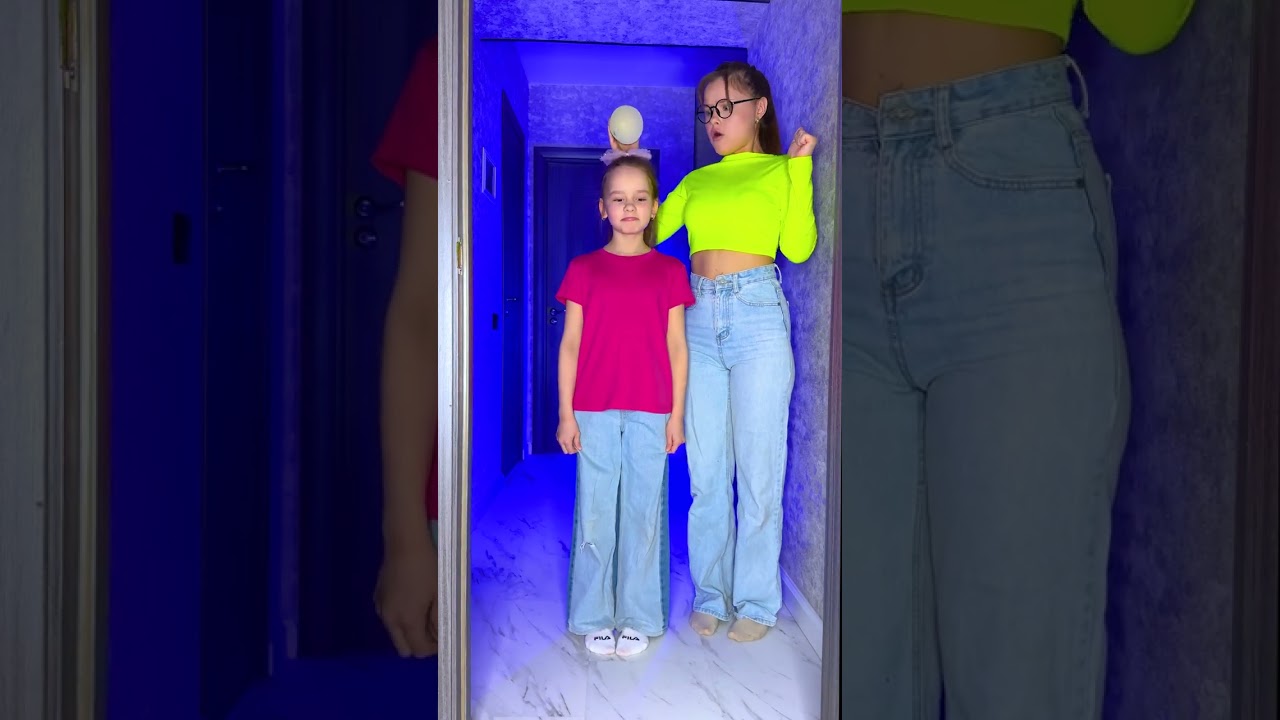 Wow! 🎩 Is This a Magic Portal?! 😲