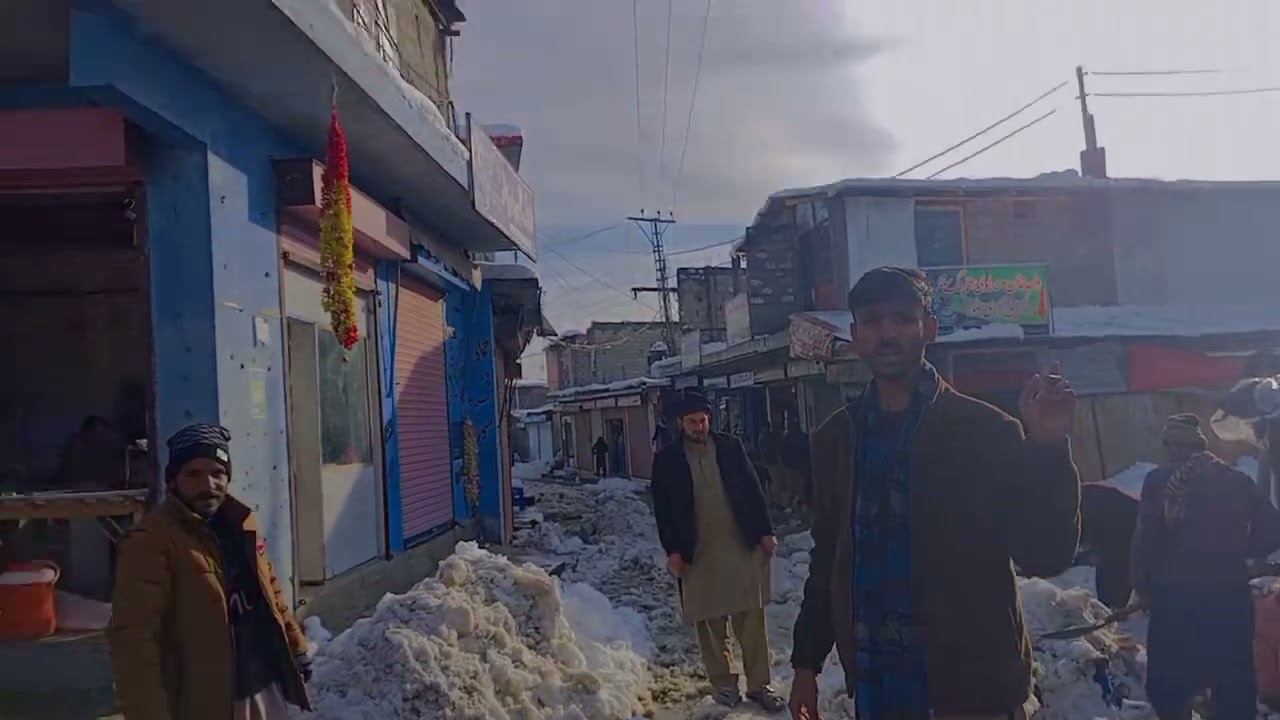 Snow fall in chattar plain mansehra 🤗