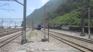 2012 07 12和仁5965B次迴送列車通過本務E302