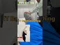 IT BAND STRETCHING || FO YOU HAVE KNEE PAIN #shorts #viral #physio #KNEE
