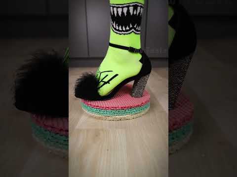 High Heels vs cups of slime #asmr #crushing