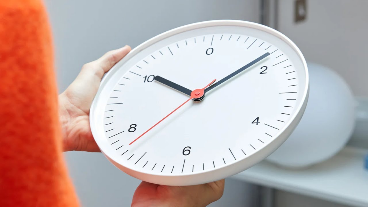 Design: The Elegant Simplicity of the Hay Wall Clock by Jasper