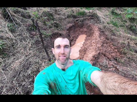 فيديو: كيف تقوم ببناء سطح منحدر التل؟