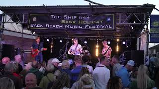 Celebrity The Brewsters Back Beach Festival 2025 Alive & kicking Wealth