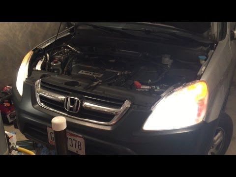 Замена лампы фар Honda CRV (HD)