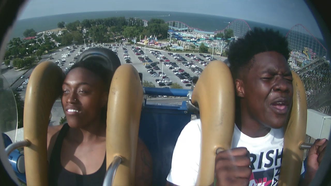 girl passes out 3 times on Cedar Point Slingshot