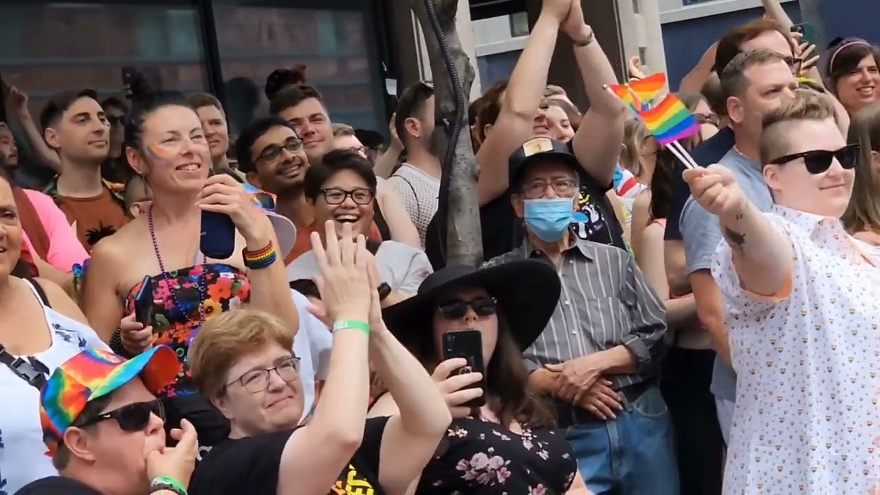 V-48. Toronto Pride Parade 2022 - Part 1 ( Jun 26, 2022 ) in Toronto,  Canada 🇨🇦