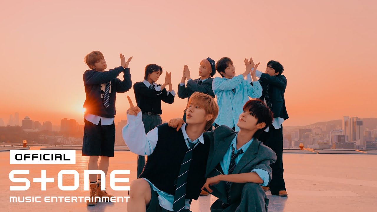 Guarda NINE.i (나인아이) - 蜃気楼 (신기루) (MIRAGE) Performance Video su YouTube Guarda NINE.i (나인아이) - 蜃気楼 (신기루) (MIRAGE) Performance Video su YouTube