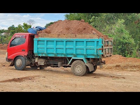 Dump Truk Toyota