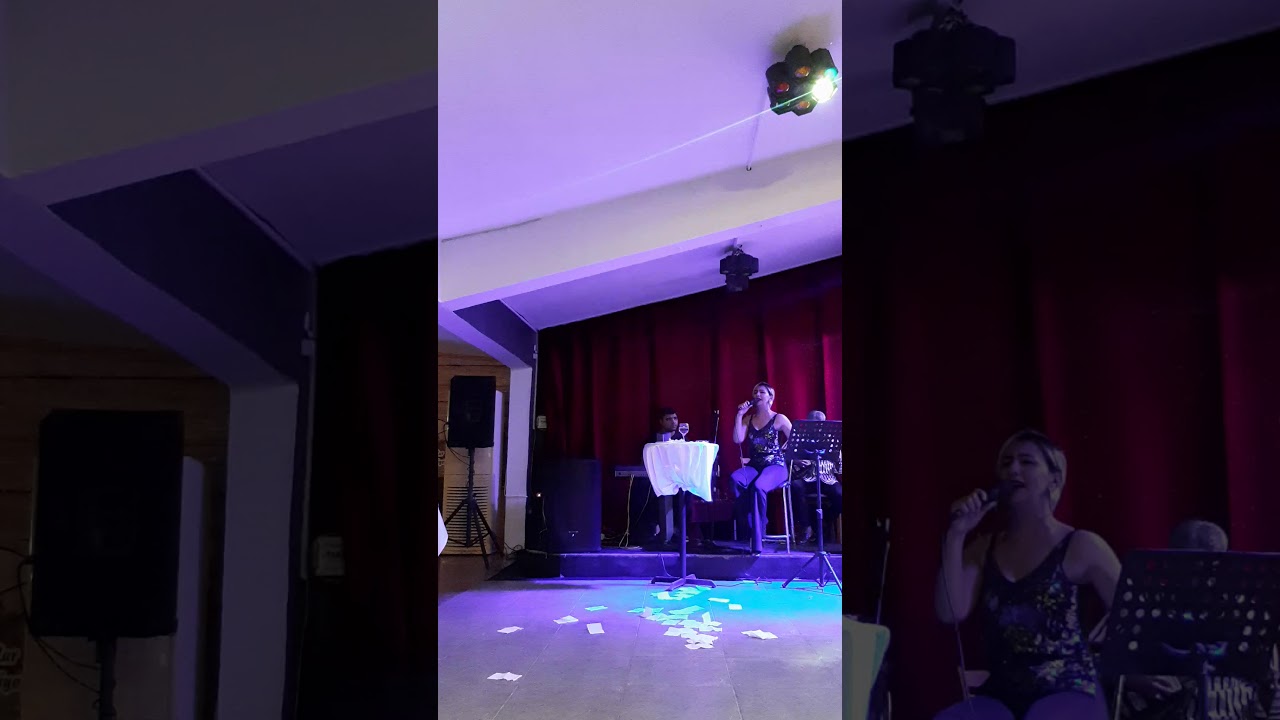 Esra Yağmur - Sevme (İbrahim Erkal Cover) Canlı