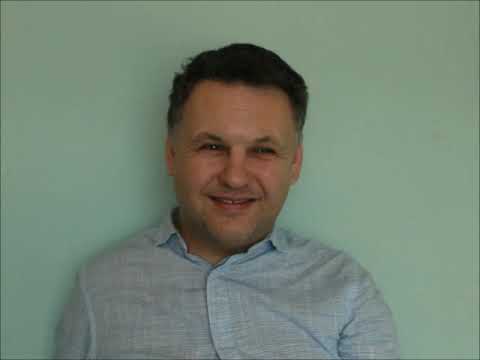 Жажда славы вызывает постоянное недовольство и боязнь критики. Телемусор на службе у страха и славы