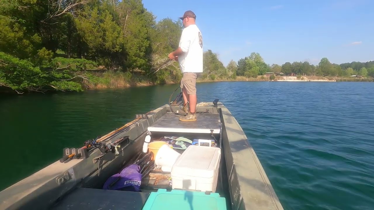Bass fishing the at the historic lake in St Stephens   Alabama …. Slow  fishing and GoPro went dead