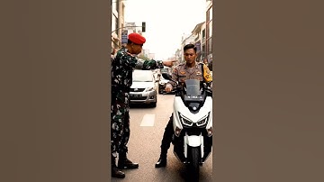 🔥Kopassus Tegur Oknum Polisi Tak Pakai Helm di Jalan Ramai‼️#shorts #tni #viral