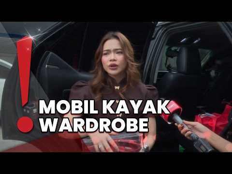 Super Complete! Rara LIDA Keeps All Her Essentials in Her Car