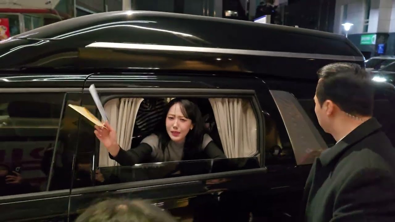 VIVIZ 260201 SGFS 下班路 Part.2