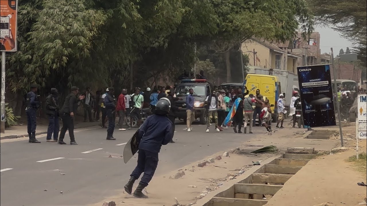Urgent🚨Troubles à kinshasa Mutamba au centre d’un bras de fer entre la jeunesse et la police🔥🔥