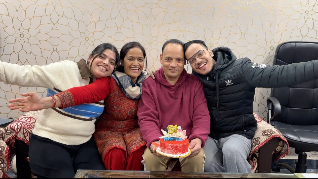 Papa Ka Birthday Celebration | Tried New Cafe | Bought Baggy Jeans
