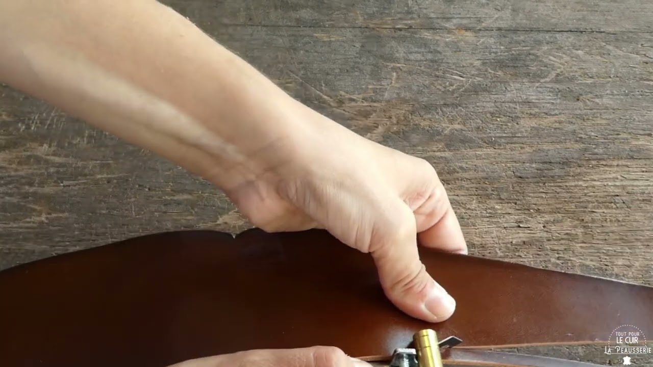 Coupe lacet La Peausserie Australien - Démo - La Peausserie