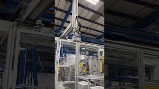 Manufacturing our SO 6040-220 H Stack-Only Automation Container with Hybrid Bottom for KNAPP.