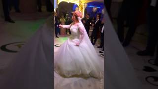 Harika bir gelin damat salona giriş showu #zeynokinaorganizasyon #cagridugunsalonu Harika bir gelin damat salona giriş showu #zeynokinaorganizasyon #cagridugunsalonu