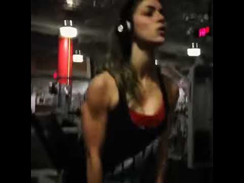 Сагра фитнес модель Anllela Sagra