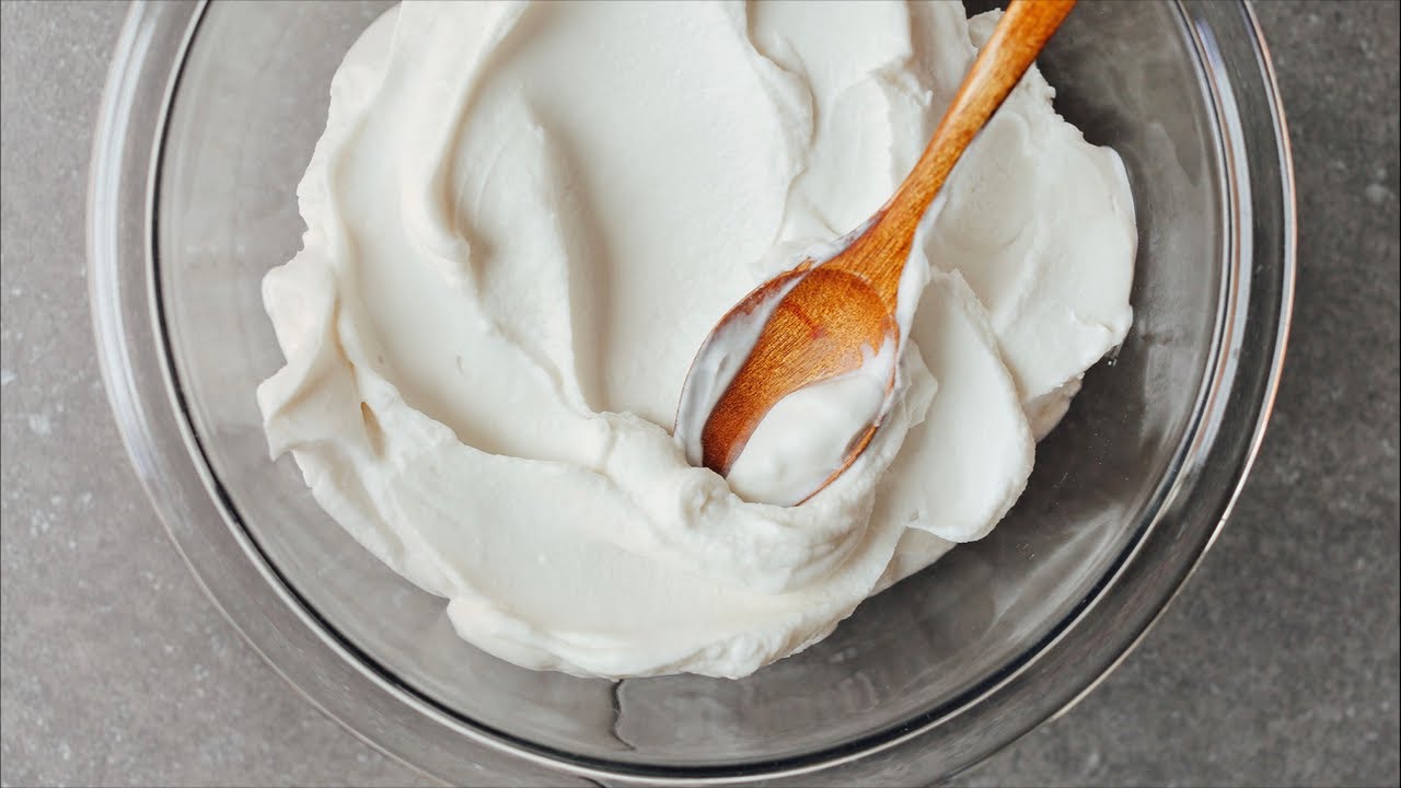 COCONUT YOGHURT LIVE: GUT HEALTH JOY + GREEN JUICE CHAT