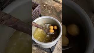 Kabhi Nahi Dekhi Hogi Ese Egg Curry Bante Hue | Rangeela Egg Corner🥰🔥