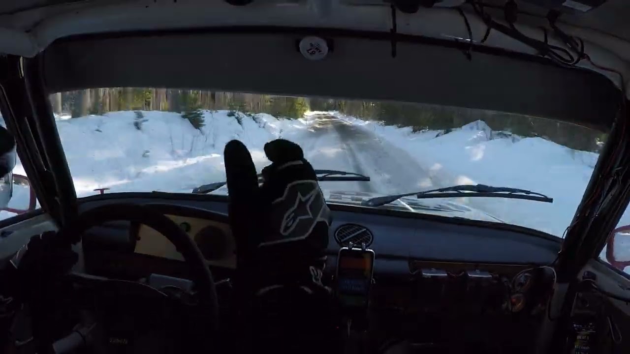 EK2 Moottori booaa jatkuvasti pätkän aikana. Kangasniemi ralli 2026