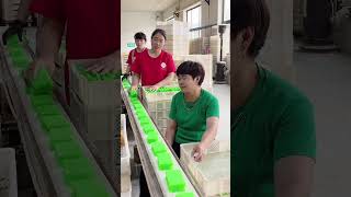 Aunt Works Fast After Owner Shouts