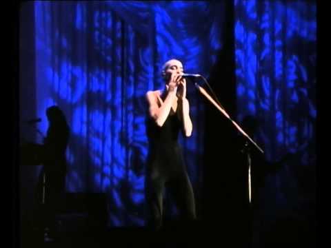 Sinead O'Connor - Nothing Compares 2U