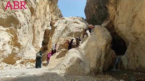 The migration of nomads through the dangerous roads of the Garmsir region is a simple life