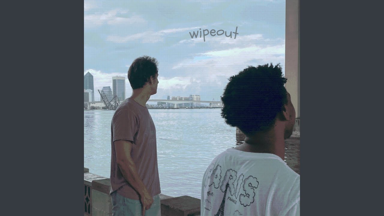 Wipeout adlı videoyu YouTube'da izle Wipeout adlı videoyu YouTube'da izle