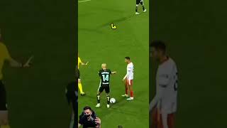 لقطة طريفة بين الثنائي امرابط و أوناحي 🤣 🤣 #المنتخب_المغربي #football #المغرب