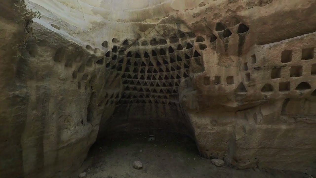 israel , Hirbet Nidras , Columbarium