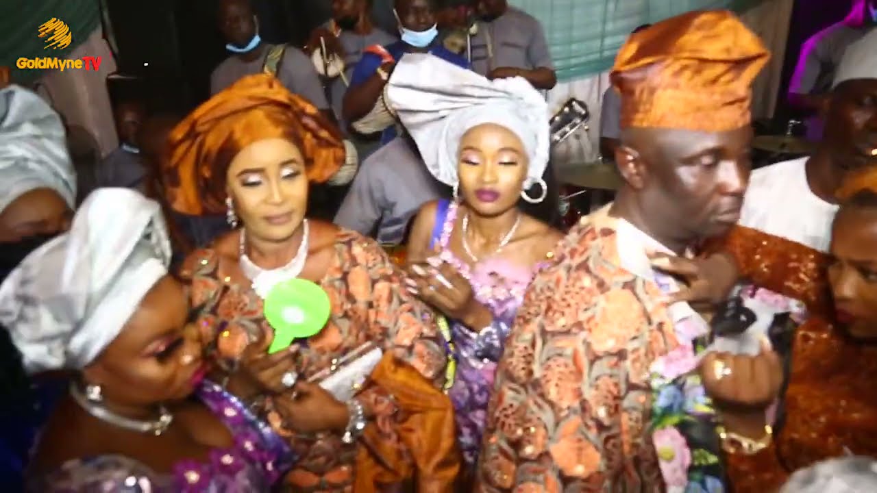 WEDDING CEREMONY OF GANIYAT AND SURAJUDEEN WITH K1 DE ULTIMATE DISHING OUT HOT VIBES