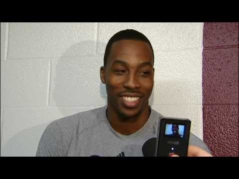 Orlando Magic's Dwight Howard doing Charles Barkle...