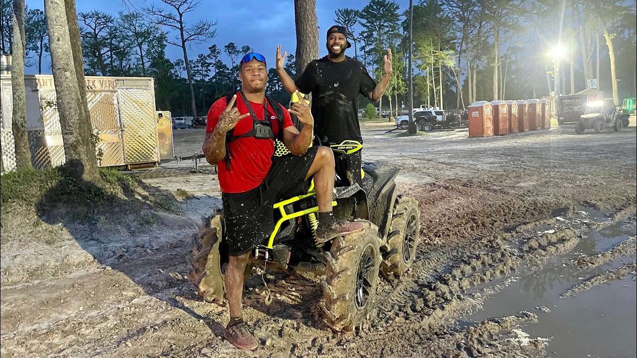 DALLAS COWBOYS FOOTBALL PLAYER RODE WITH ME ON MY BIRTHDAY & FLOODED HIS 4 WHEELER