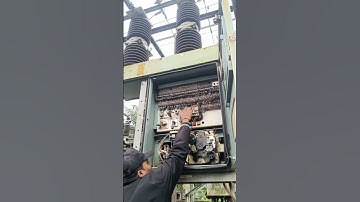 Spring charging of circuit breaker @33/11kv SUB STATION #Yellapur #hescom #hubli #powerman