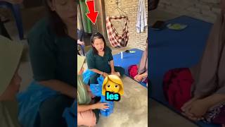 Ce Quelle A Sorti De Son Sac A Laissé Tout Le Monde Sans Voix