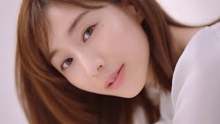 田中みな実、キュートな笑顔＆ドキッとする表情も　カメラマンも魅了される？　明治 フェムニケアフード「α-LunA」新ウェブCM「新習慣」編＆メーキング