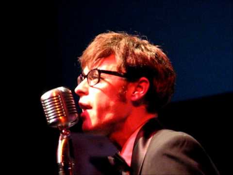 Ryan Malcolm (as Buddy Holly) - Maybe Baby