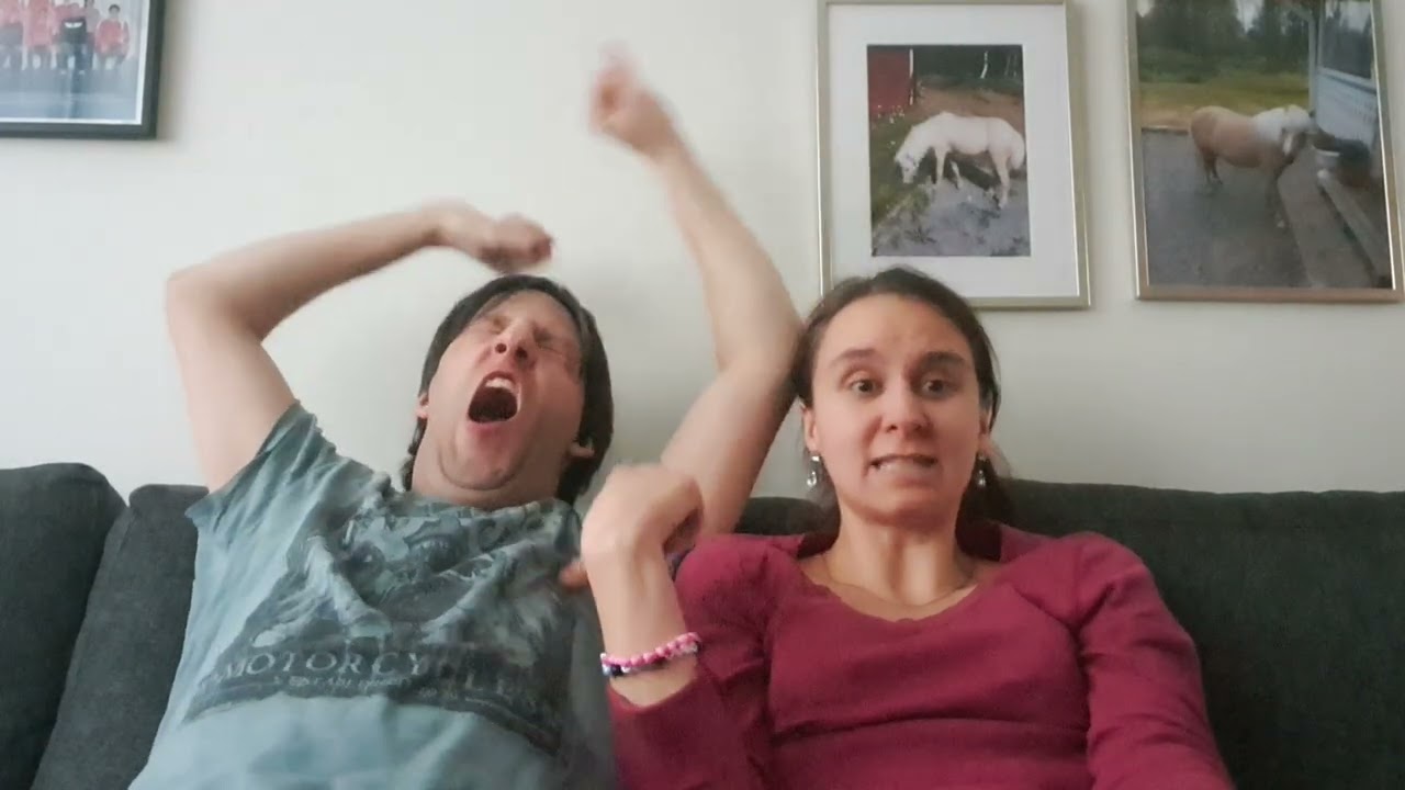 Jag prata om att jag och min älskling spelar tv spelar och jag tycker om spelar tv spelar 