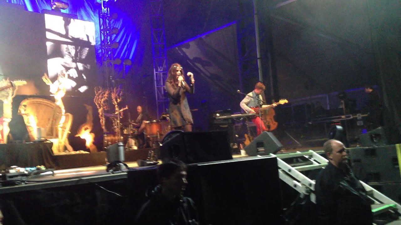 Lana Del Rey - National Anthem & Meeting Fans (Live in Vancouver)