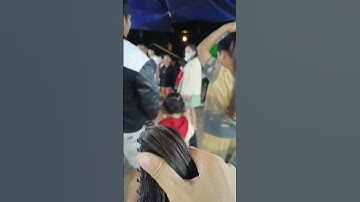 Ba cha con ngoặm tóc giả dài đẹp giữa phố đêm đông người #tocngoam #wigs