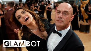 Mariska Hargitay & Christopher Meloni GLAMBOT: BTS at 2022 Emmys | E! Insider