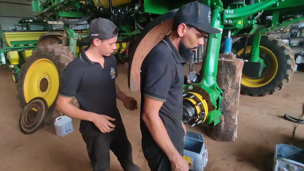 aperto de cubo de pulverizador John Deere, usando nossa ferramenta!!!